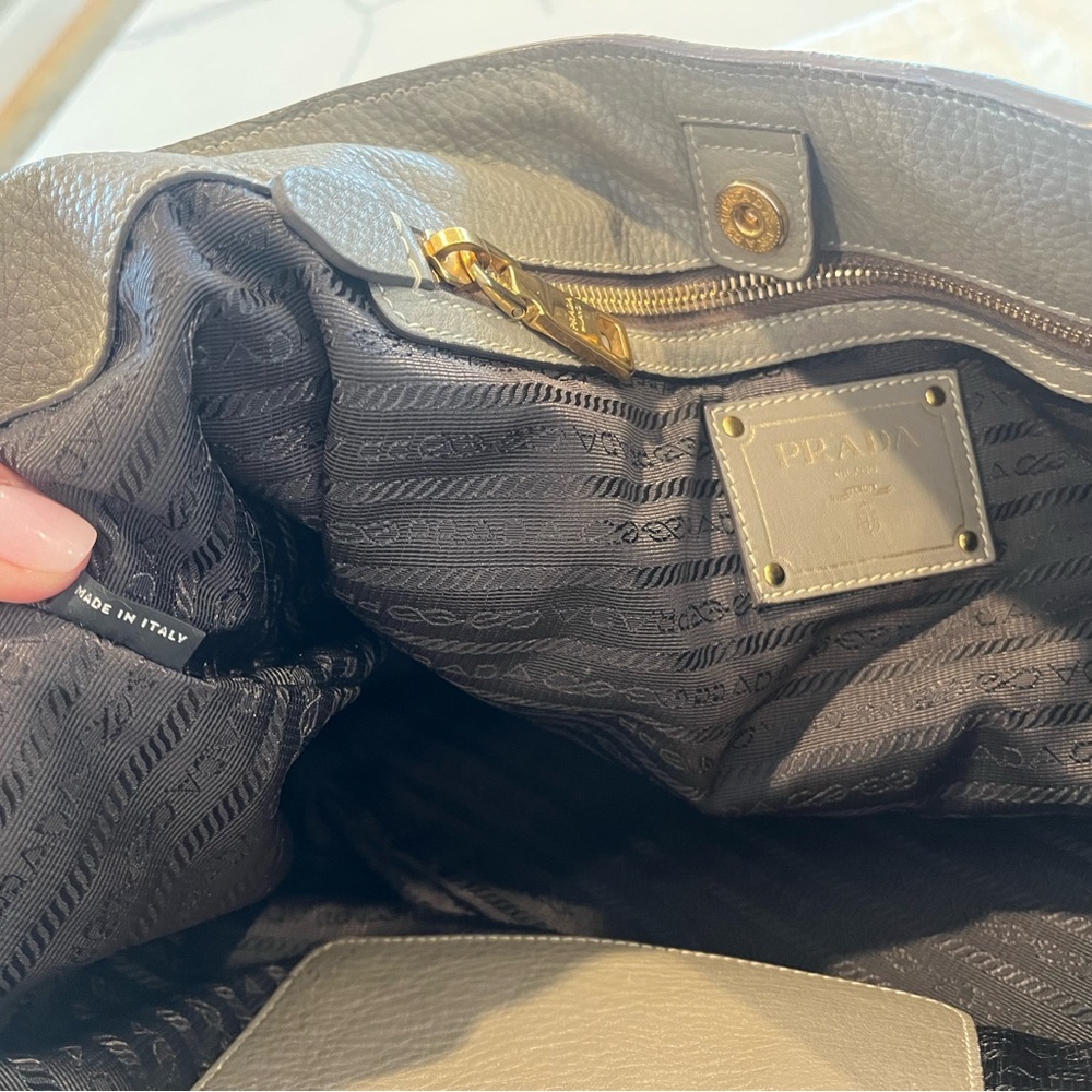 Prada - Vitello Daino Sacca 2 Manici in Argilla - Satchel / Crossbody / Tote Bag - Picture 15 of 16